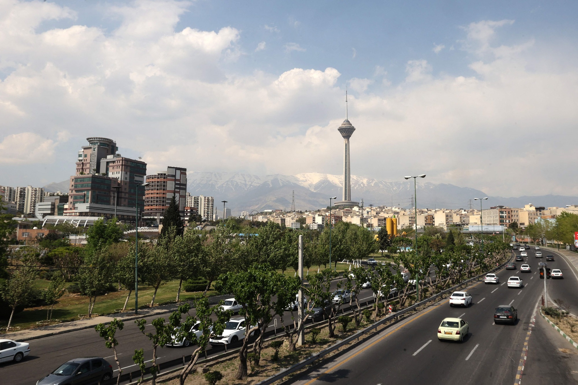 مدينة طهران صباح اليوم الجمعة